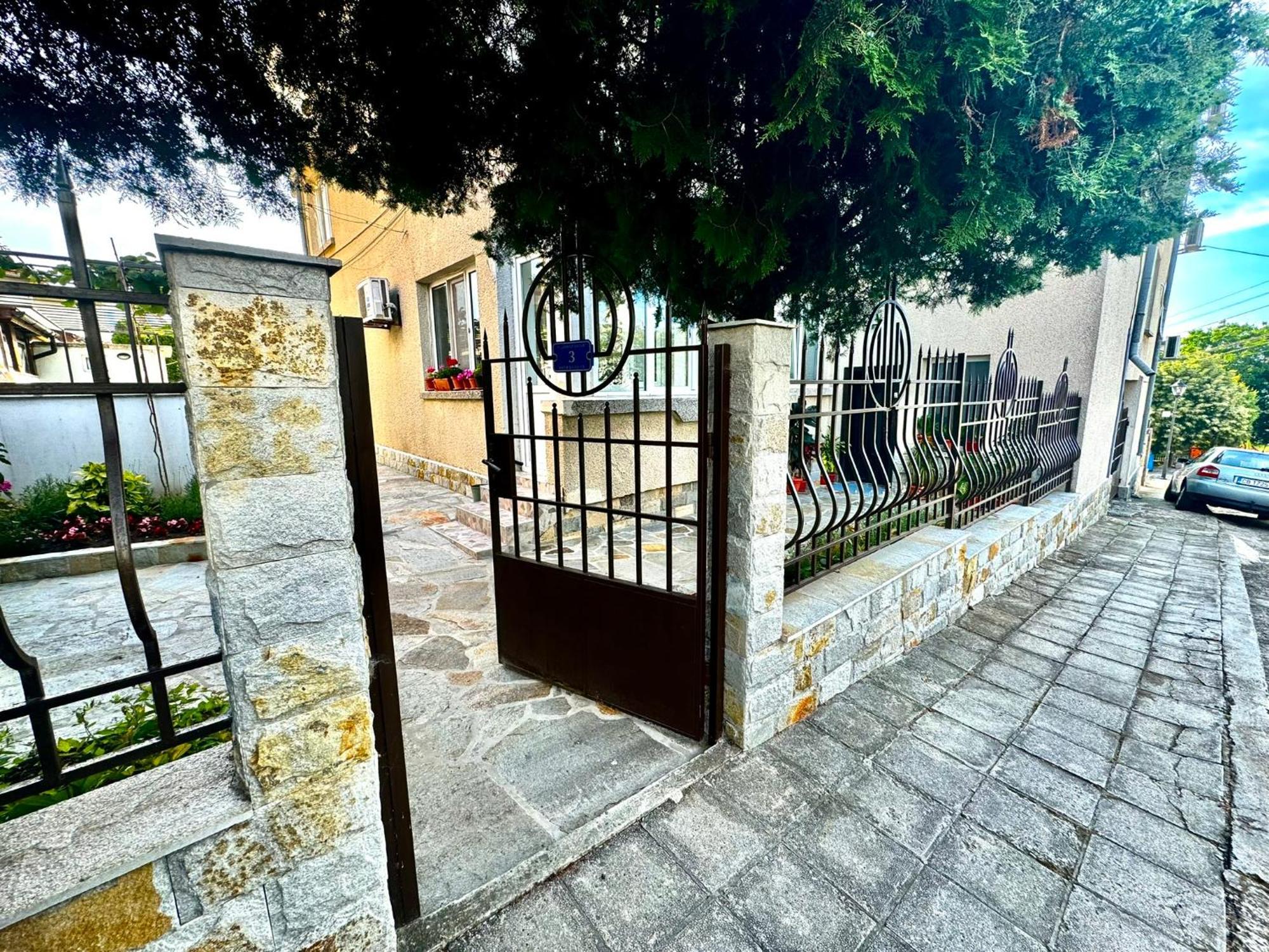 Guestrooms Stoyanovi Černomorec Exterior foto