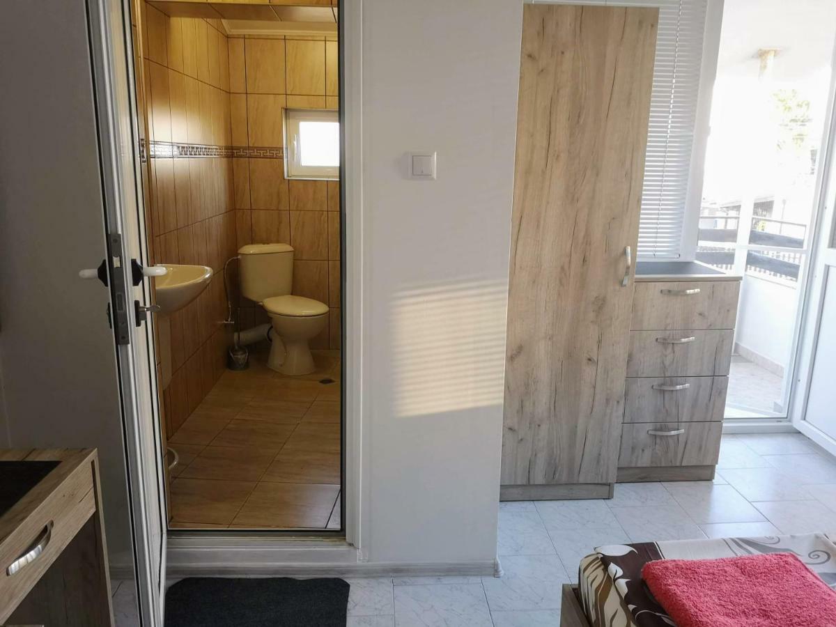 Guestrooms Stoyanovi Černomorec Exterior foto