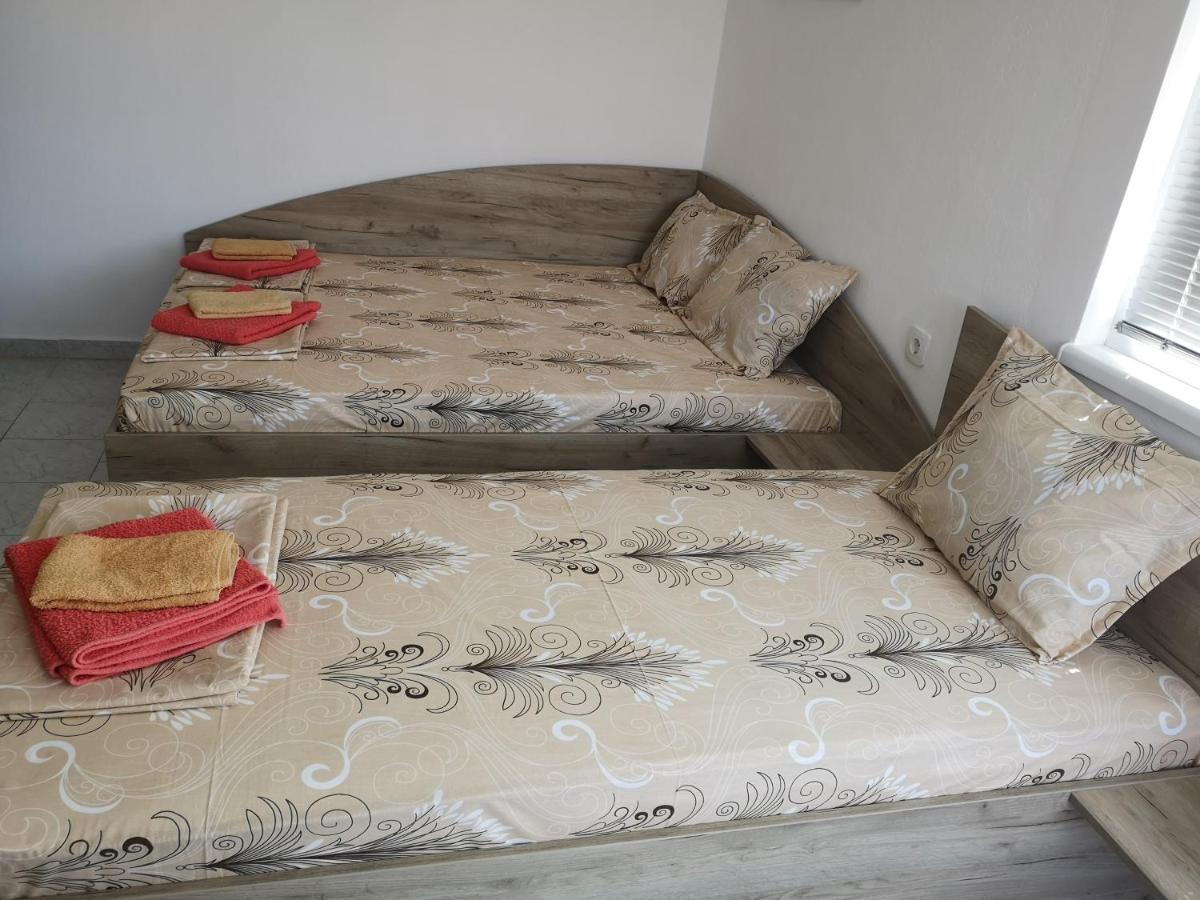 Guestrooms Stoyanovi Černomorec Exterior foto
